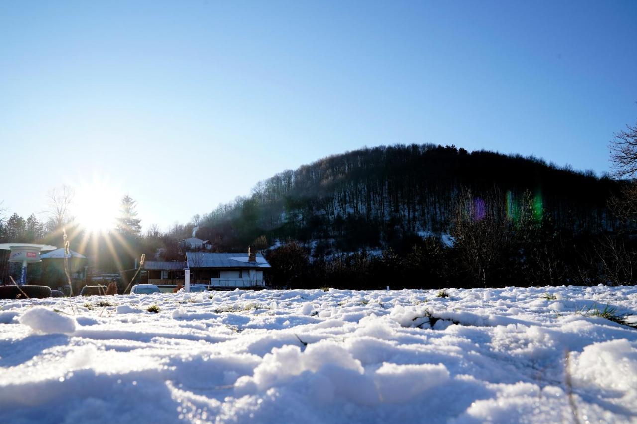 Daskalov Bungalows Chervena Lokva Exteriér fotografie